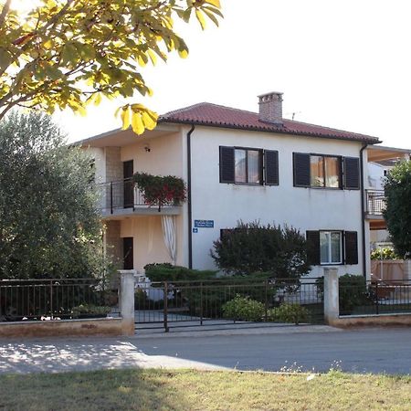 Apartments With A Parking Space Umag - 7057 المظهر الخارجي الصورة