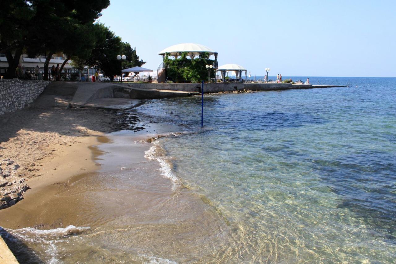 Apartments With A Parking Space Umag - 7057 المظهر الخارجي الصورة