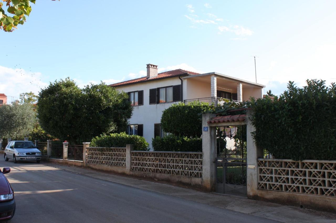 Apartments With A Parking Space Umag - 7057 المظهر الخارجي الصورة