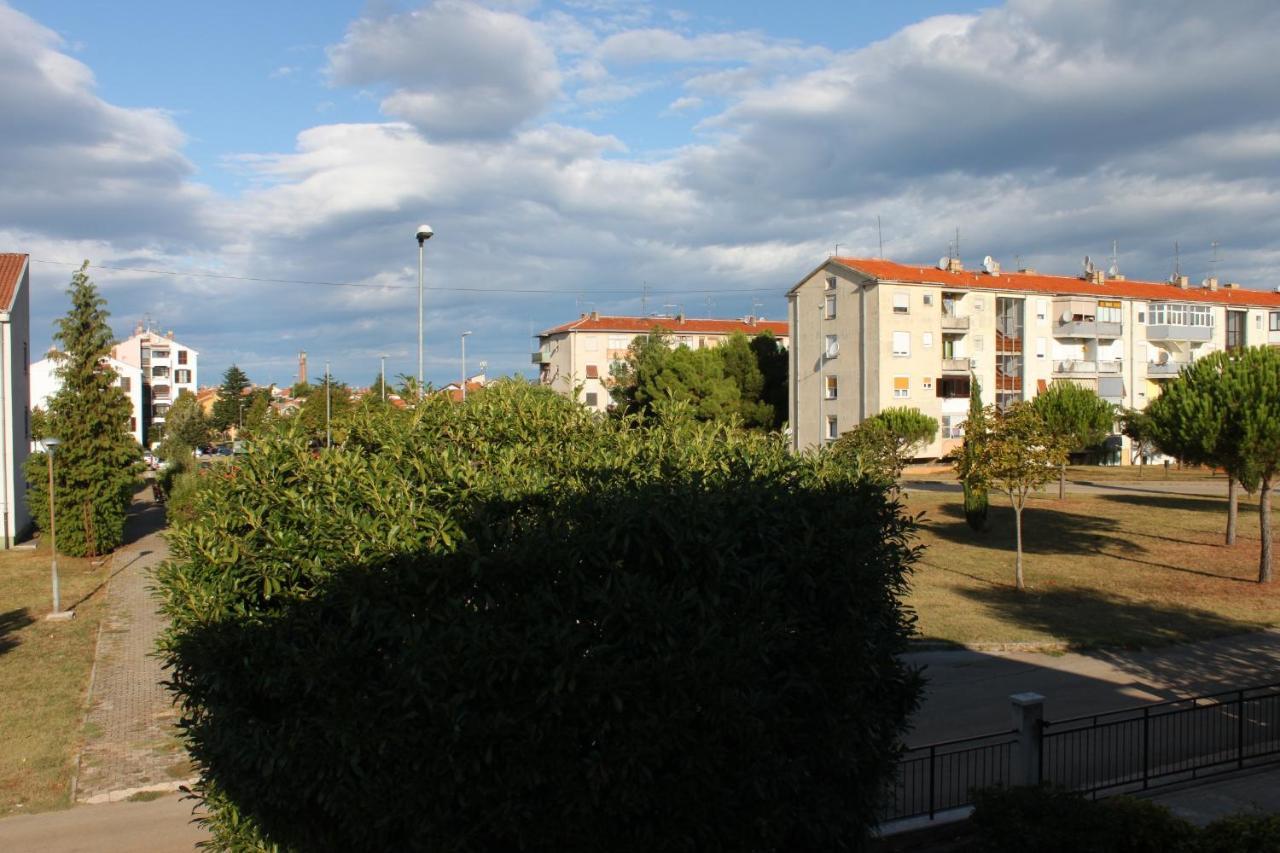 Apartments With A Parking Space Umag - 7057 المظهر الخارجي الصورة